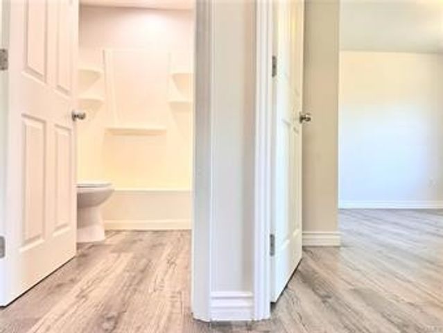 20009 Arminta Street, Winnetka, CA 91306