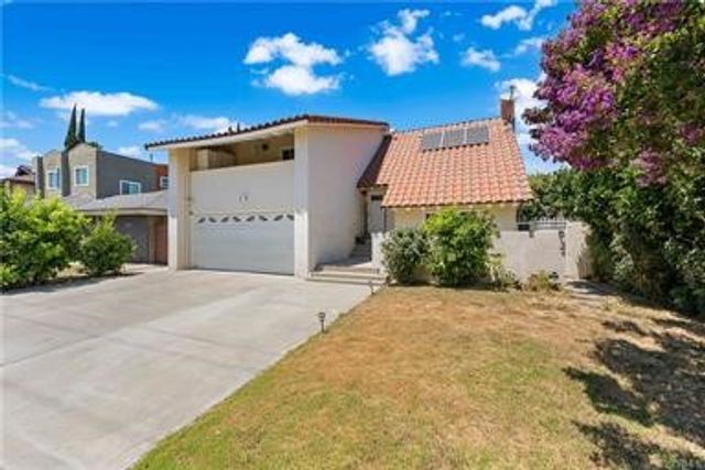 20009 Arminta Street, Winnetka, CA 91306