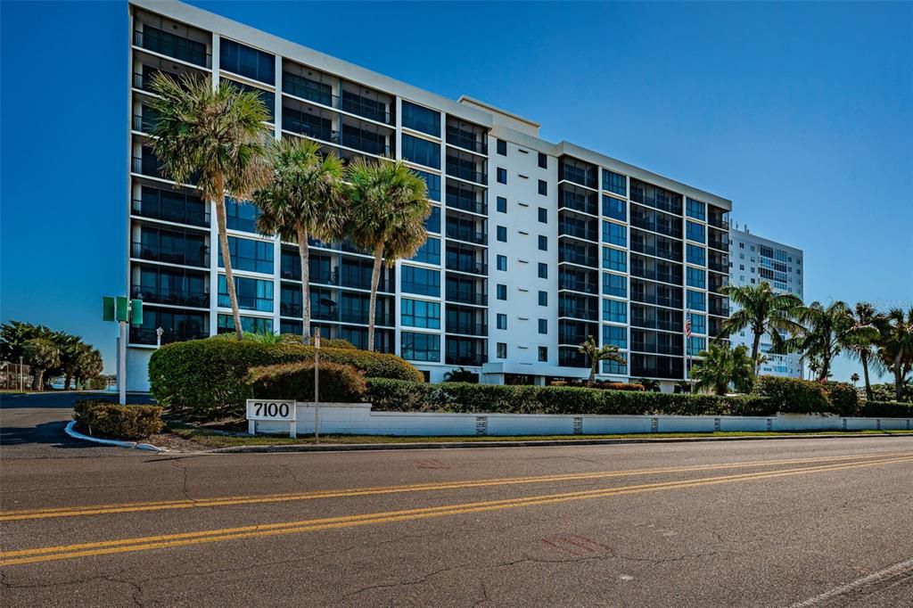 7100 SUNSHINE SKYWAY LANE S 608, St Petersburg, FL 33711