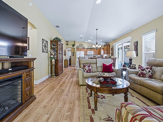 2121 ABER LANE, The Villages, FL 32163