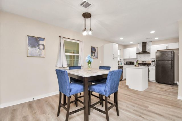 5123 Dewberry Street, Houston, TX 77021