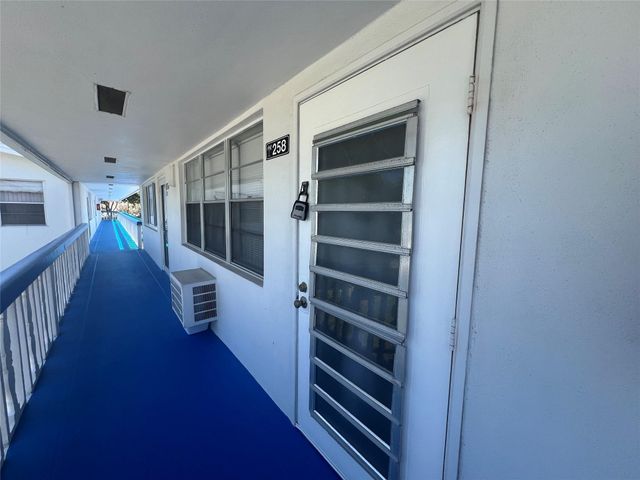 258 Markham L 258, Deerfield Beach, FL 33442