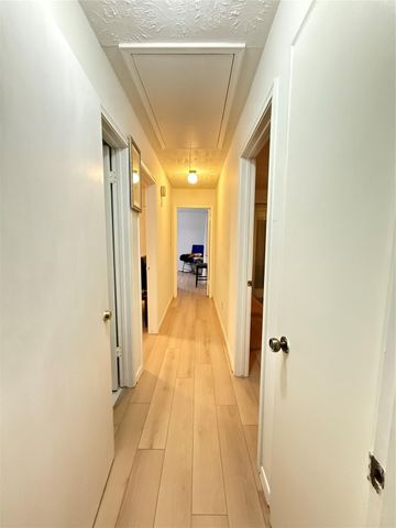 1303 Sterling Green Court, Houston, TX 77015