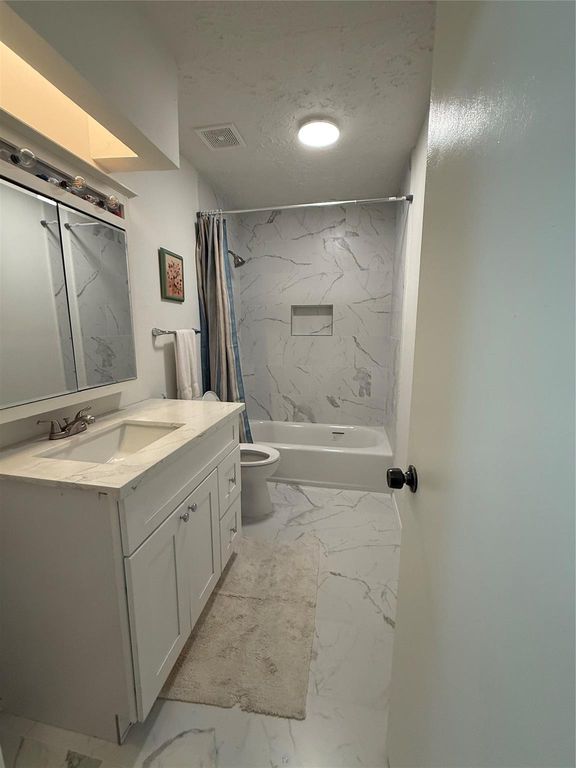 1303 Sterling Green Court, Houston, TX 77015