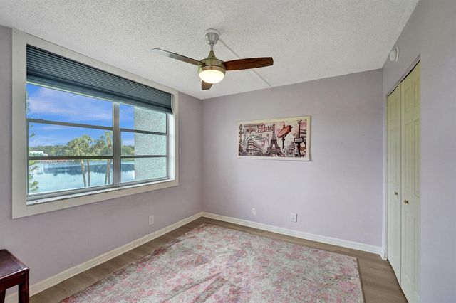 9470 Poinciana Place 308, Davie, FL 33324