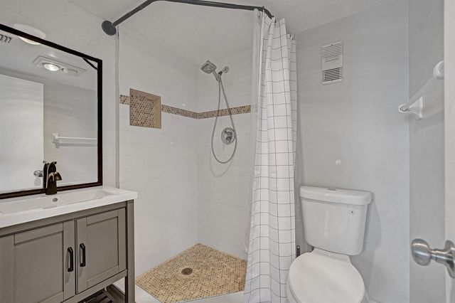 9470 Poinciana Place 308, Davie, FL 33324