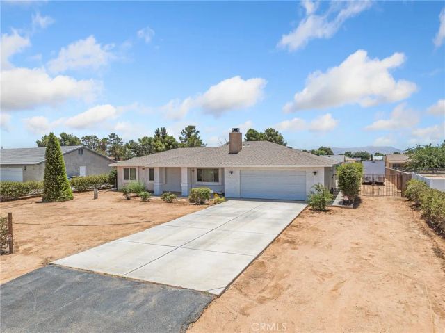 22163 Broken Lance Road, Apple Valley, CA 92307