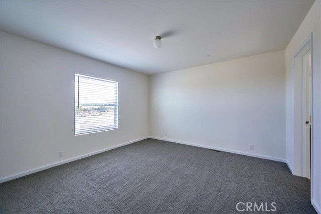 5430 Luna Road, Phelan, CA 92371