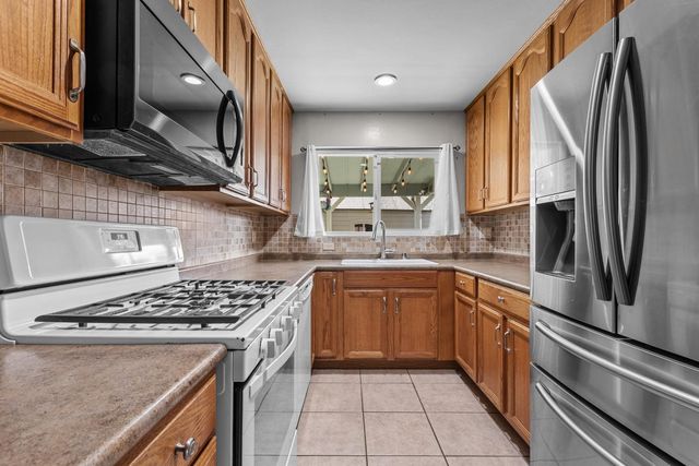 7206 Parish Way, Citrus Heights, CA 95621