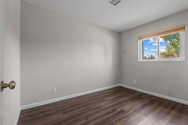 7206 Parish Way, Citrus Heights, CA 95621
