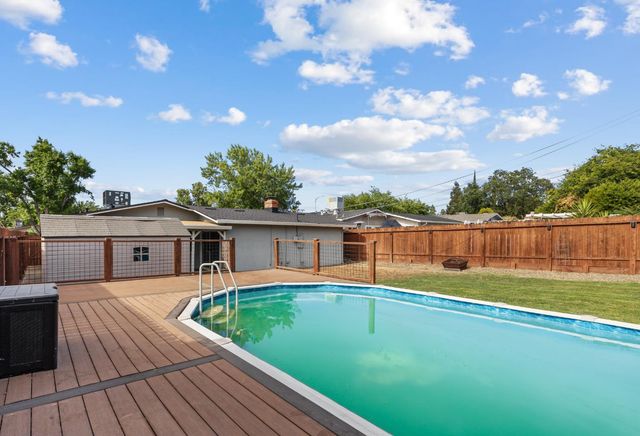 7206 Parish Way, Citrus Heights, CA 95621