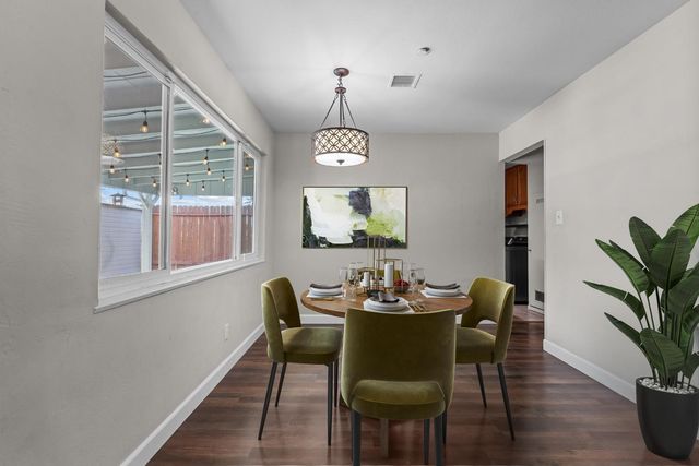 7206 Parish Way, Citrus Heights, CA 95621