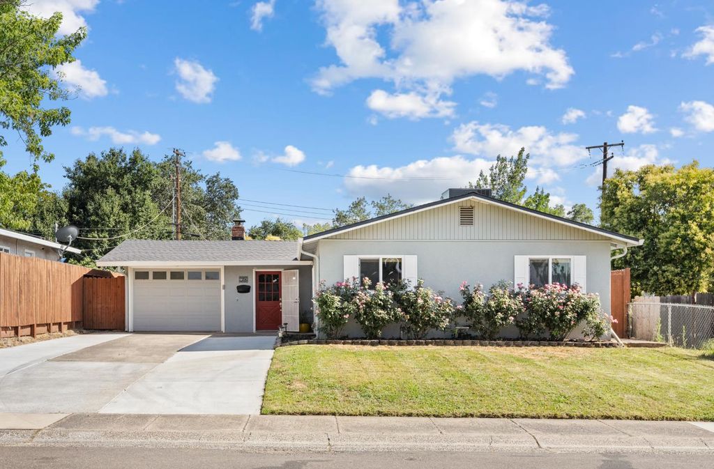 7206 Parish Way, Citrus Heights, CA 95621