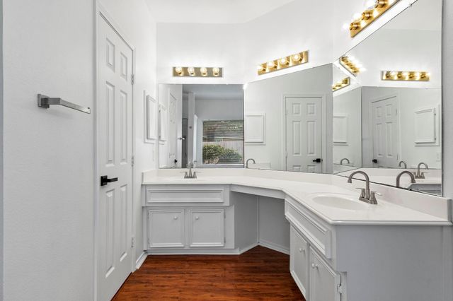 16202 Lasting Light Lane, Houston, TX 77095