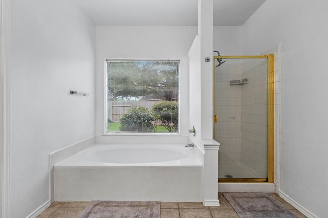 16202 Lasting Light Lane, Houston, TX 77095