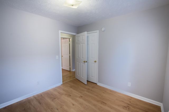 4054 Margo Cir, La Vergne, TN 37086