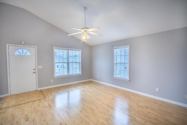 4054 Margo Cir, La Vergne, TN 37086