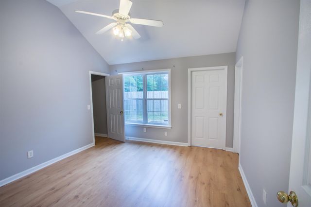 4054 Margo Cir, La Vergne, TN 37086