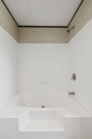 825 Gaulden Hollow Rd, Lafayette, TN 37083