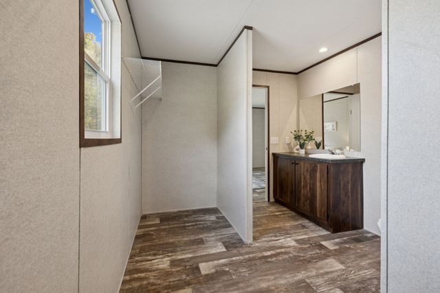 825 Gaulden Hollow Rd, Lafayette, TN 37083