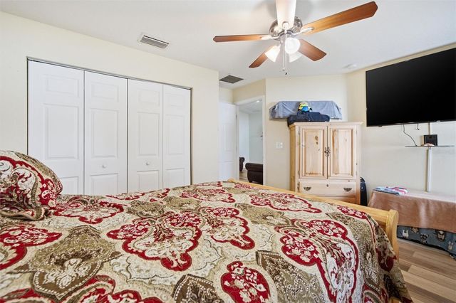 37142 HIGHLAND BLUFF CIRCLE, Dade City, FL 33523