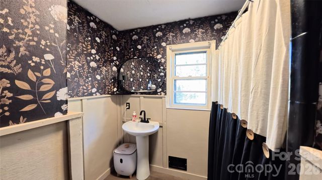 220 E Miller Street, Spindale, NC 28169