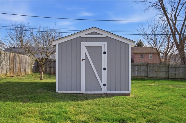 5403 Hazen Avenue, Kansas City, KS 66106