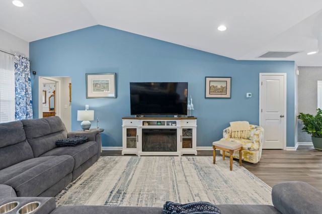 3708 Park Pointe Ave., Little River, SC 29566