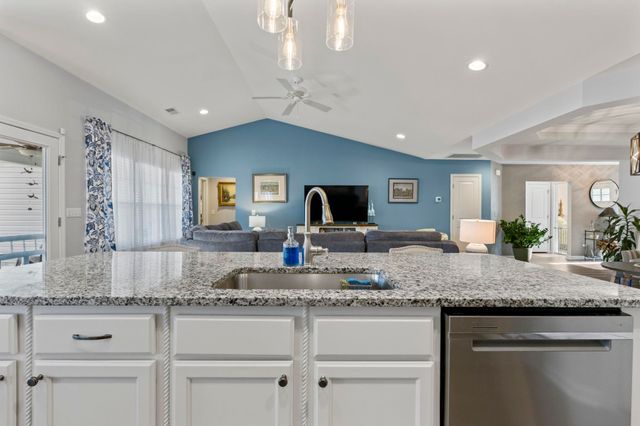 3708 Park Pointe Ave., Little River, SC 29566