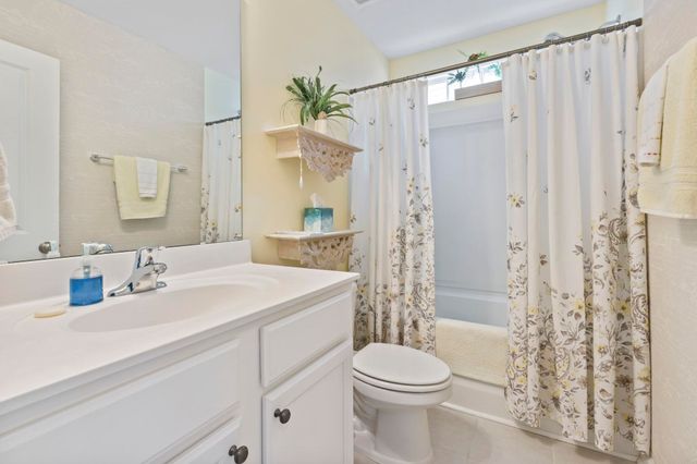 3708 Park Pointe Ave., Little River, SC 29566