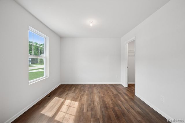 4311 Oak Street, Grand Blanc Charter Township, MI 48439