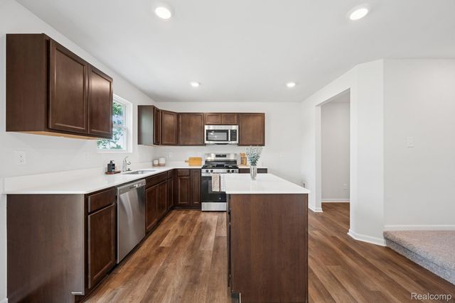 4311 Oak Street, Grand Blanc Charter Township, MI 48439