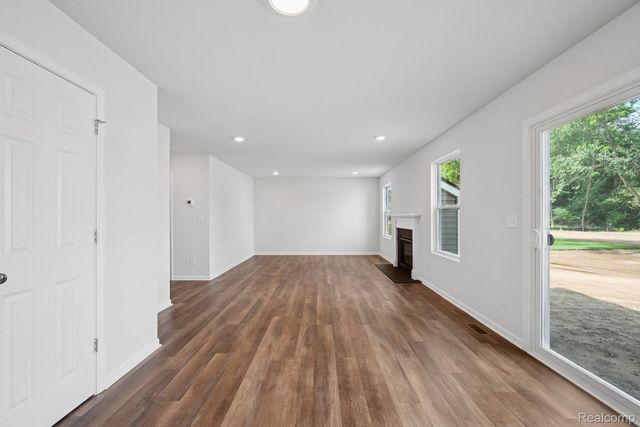 4311 Oak Street, Grand Blanc Charter Township, MI 48439