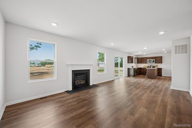 4311 Oak Street, Grand Blanc Charter Township, MI 48439