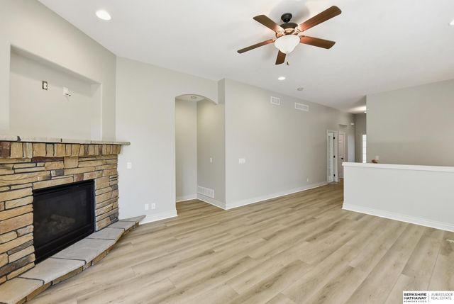 18407 Cuming Circle, Elkhorn, NE 68022