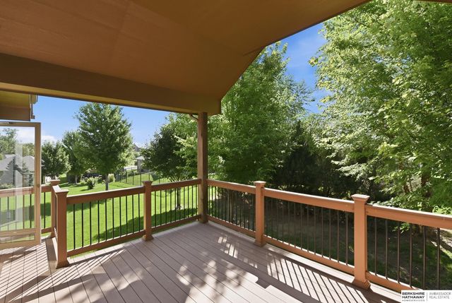 18407 Cuming Circle, Elkhorn, NE 68022