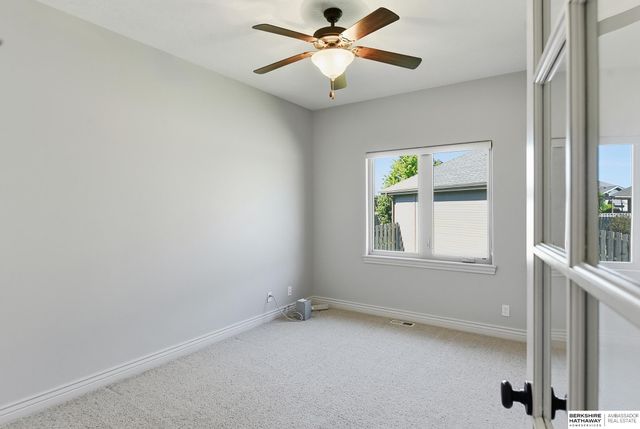 18407 Cuming Circle, Elkhorn, NE 68022