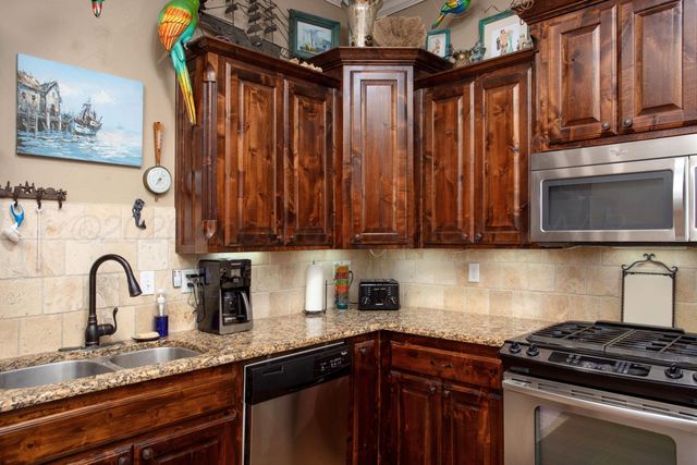 6502 PARKWOOD Place, Amarillo, TX 79119