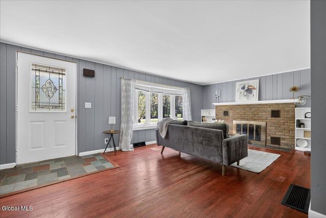 167 Cronin Road, Queensbury, NY 12804