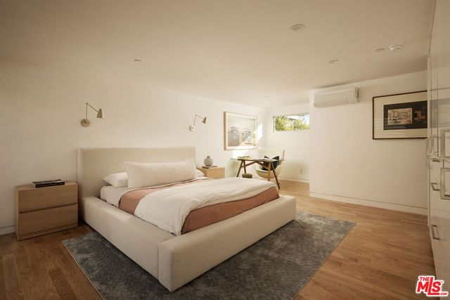 1028 Pleasantview Avenue, Los Angeles, CA 90291