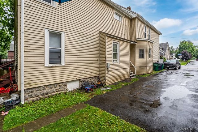 31 Wildwood Place, Buffalo, NY 14210