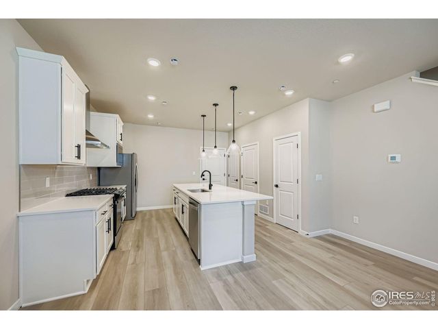 2809 Bear Springs Cir, Longmont, CO 80503