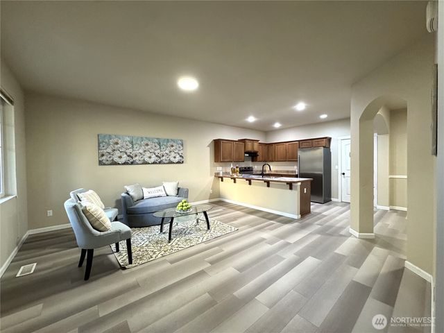 367 Graham Avenue NE, Renton, WA 98059