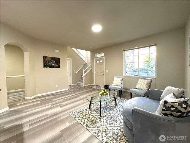 367 Graham Avenue NE, Renton, WA 98059