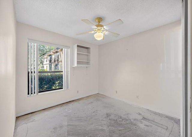 2671 Carambola Circle 1755, Coconut Creek, FL 33066