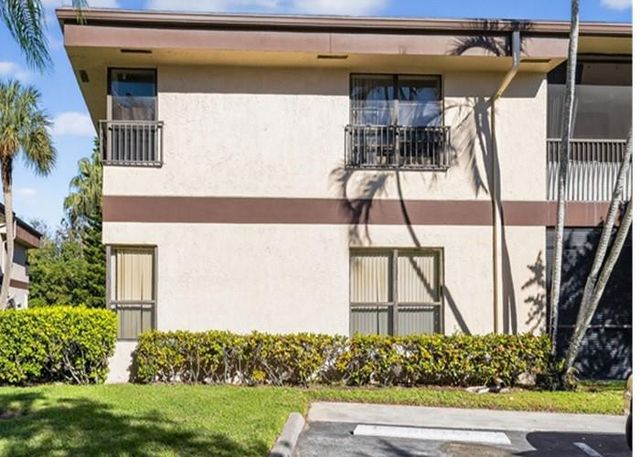 2671 Carambola Circle 1755, Coconut Creek, FL 33066