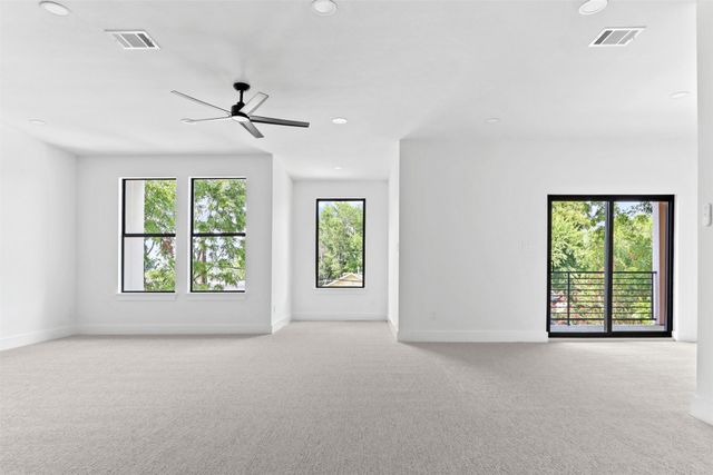 1958 Toronto Street, Dallas, TX 75212