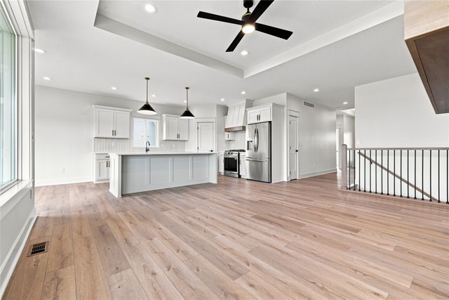 3206 SE Bannister Drive, Ankeny, IA 50021