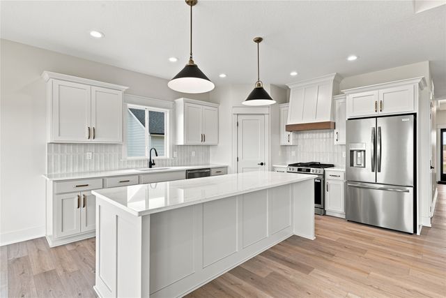 3206 SE Bannister Drive, Ankeny, IA 50021
