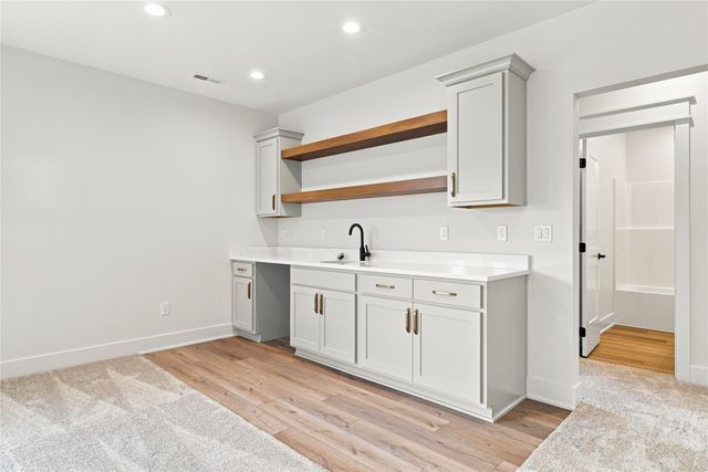 3206 SE Bannister Drive, Ankeny, IA 50021